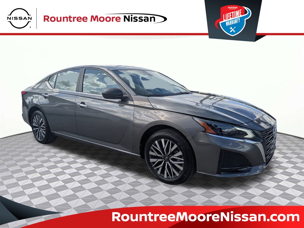 2025 Nissan Altima