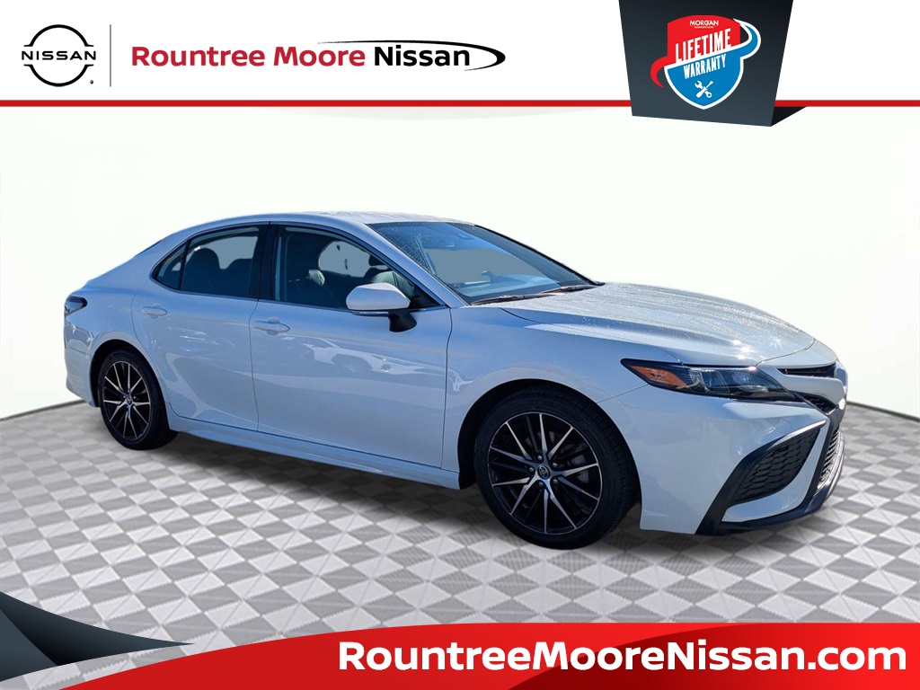 2023 Toyota Camry Hybrid SE