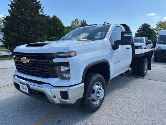 2025 Chevrolet Silverado 3500HD CC Work Truck