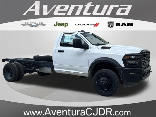 2025 Ram 5500 Chassis Cab RAM 5500 TRADESMAN CHASSIS REGULAR CAB 4X4 120' CA
