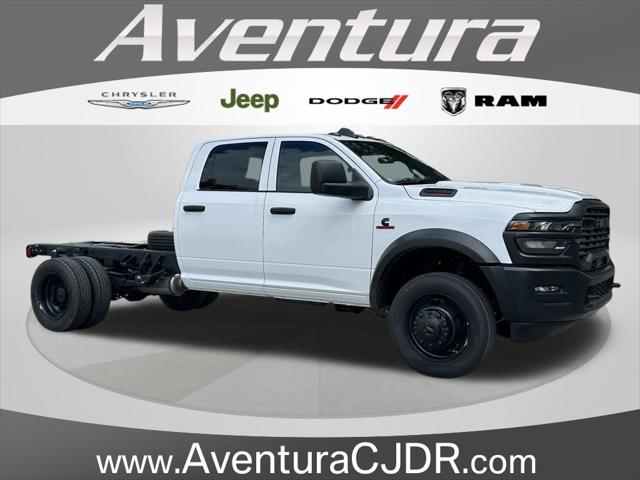 2025 Ram 5500 Chassis Cab RAM 5500 TRADESMAN CHASSIS CREW CAB 4X4 60' CA