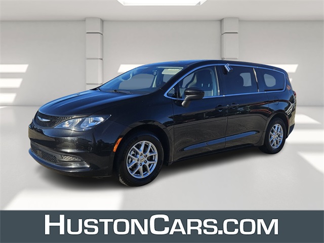 2023 Chrysler Voyager