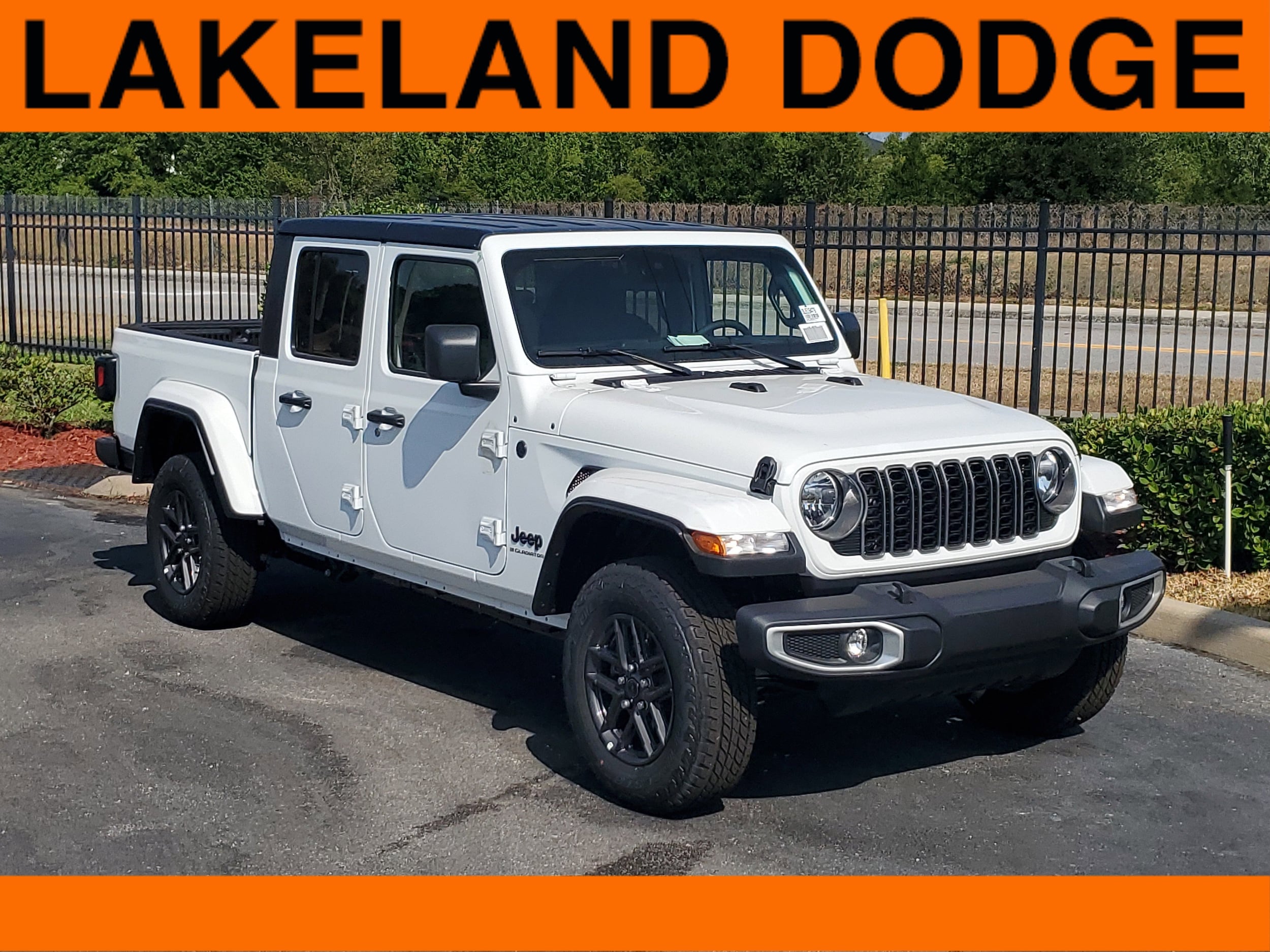 2025 Jeep Gladiator
