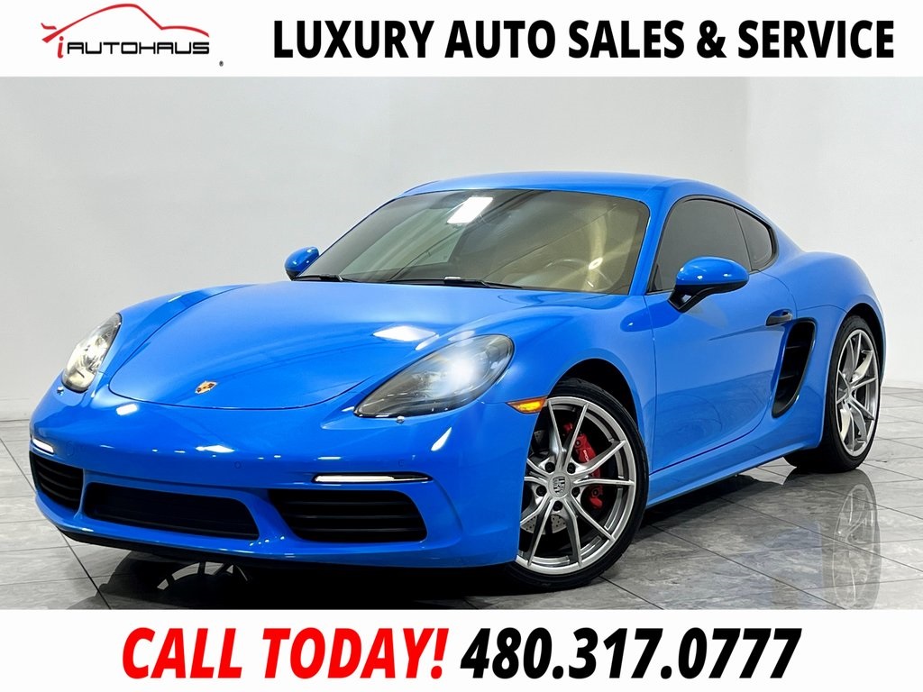 2022 Porsche 718 Cayman