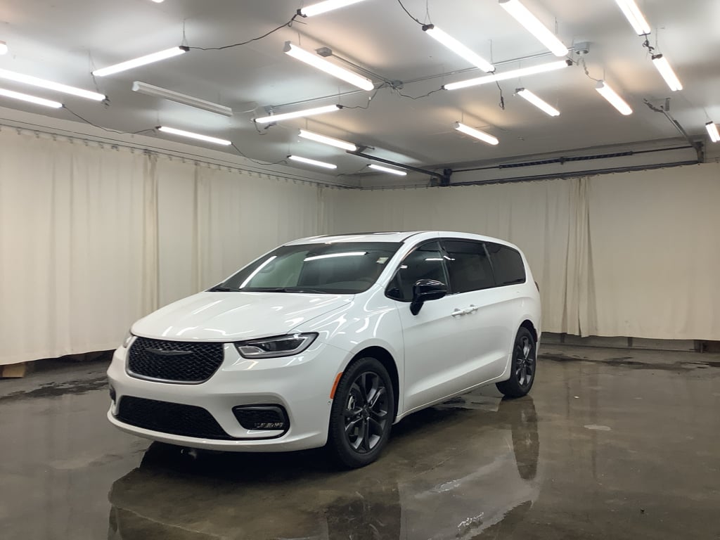 2026 Chrysler Pacifica