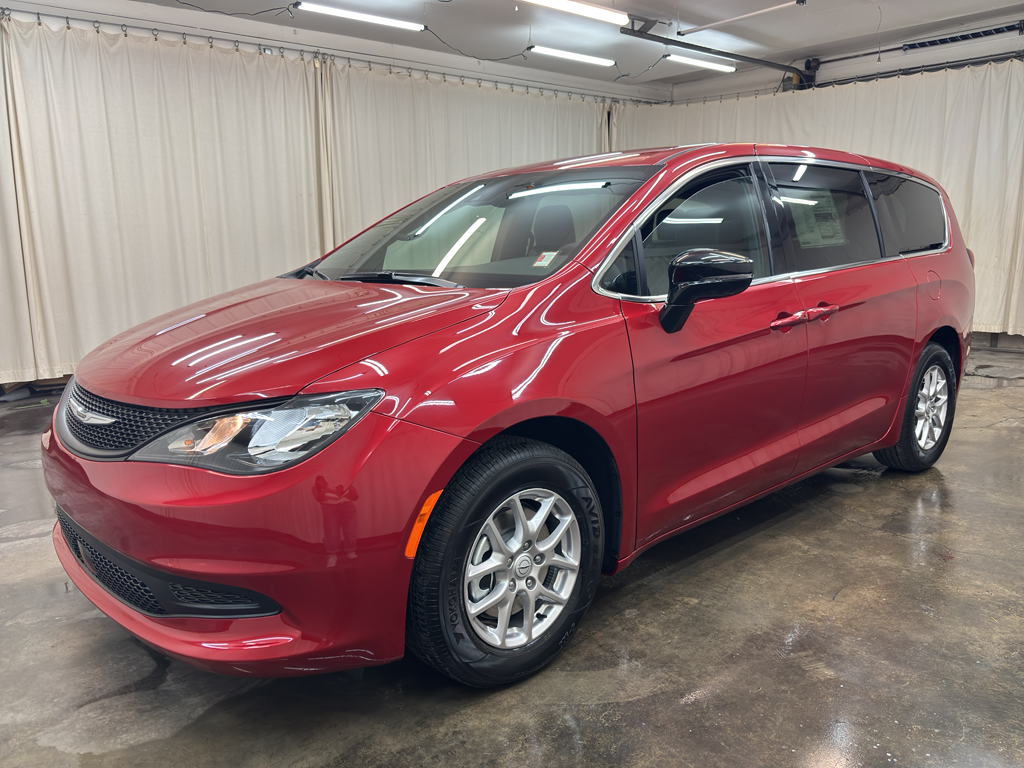 2025 Chrysler Voyager