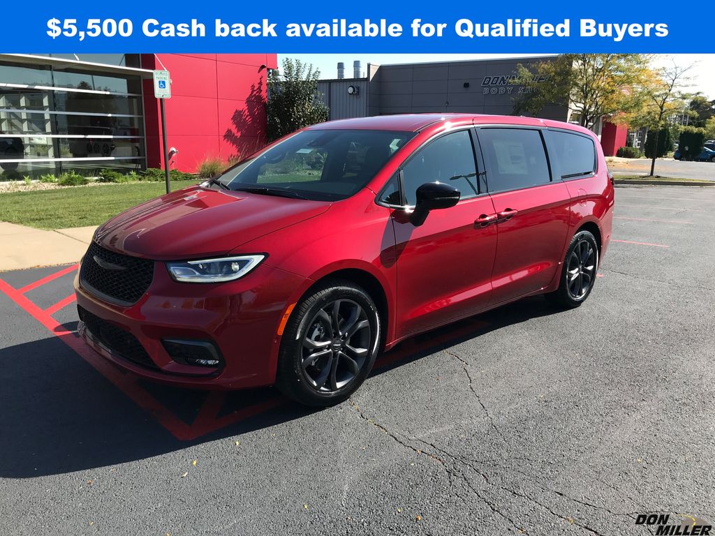 2026 Chrysler Pacifica