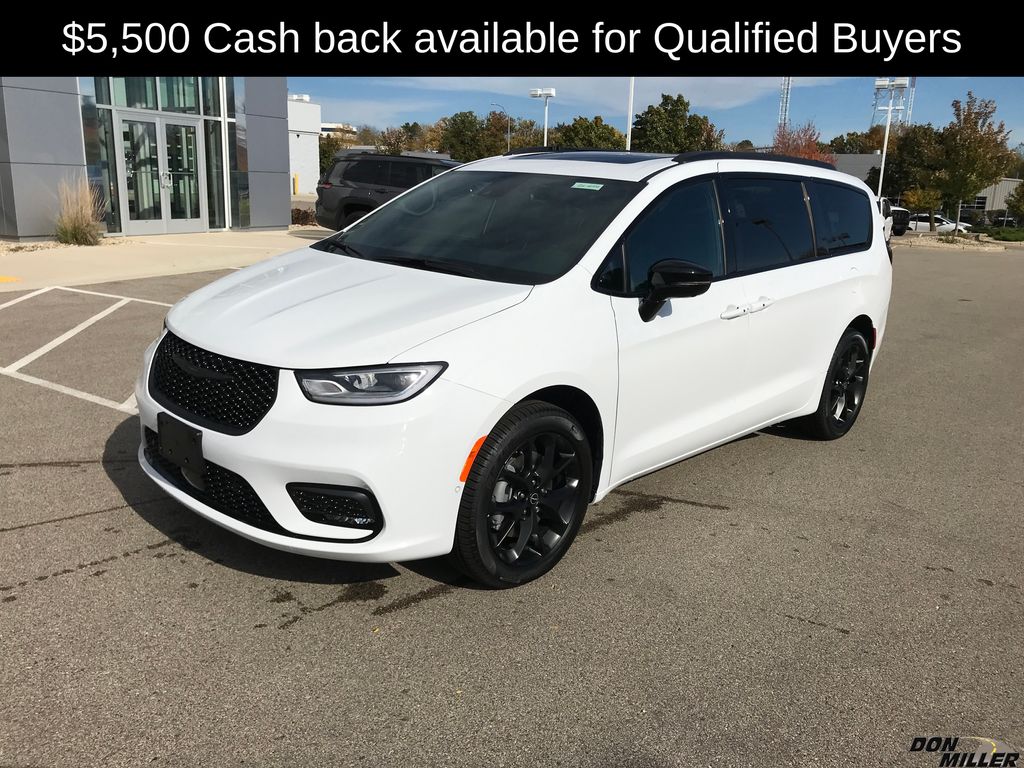 2026 Chrysler Pacifica