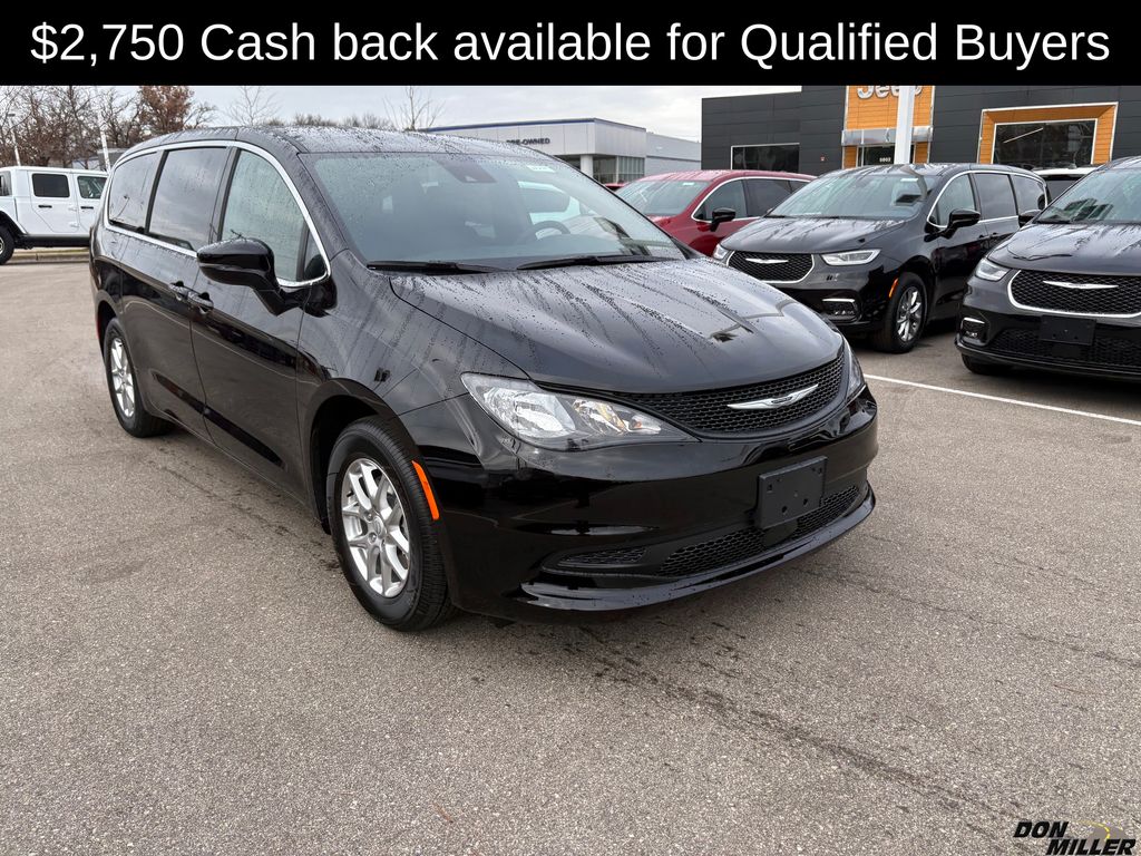 2026 Chrysler Voyager LX