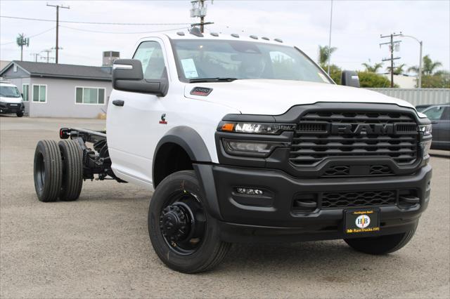 2025 Ram 5500 Chassis Cab RAM 5500 TRADESMAN CHASSIS REGULAR CAB 4X4 84' CA