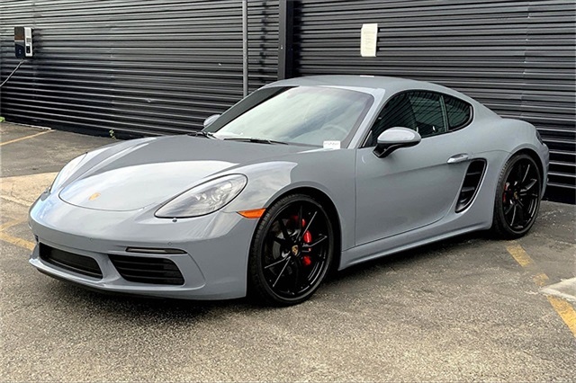 2025 Porsche 718 Cayman