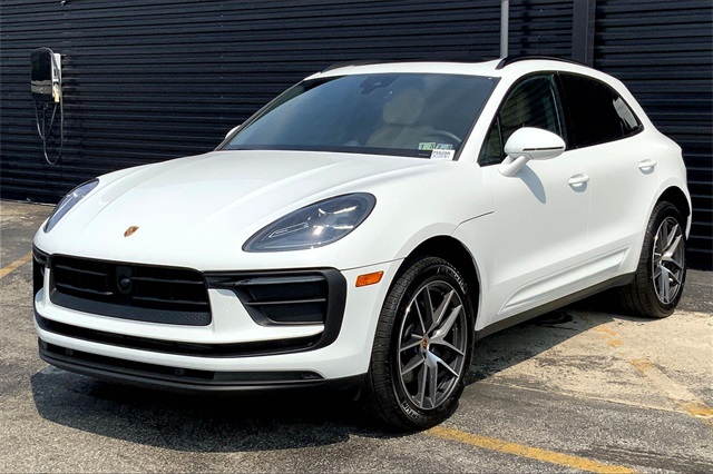2025 Porsche Macan