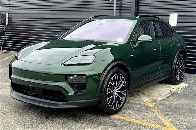 2025 Porsche Macan 