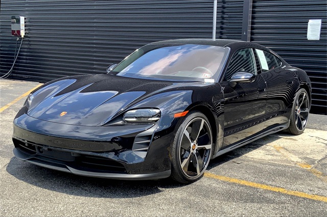 2023 Porsche Taycan