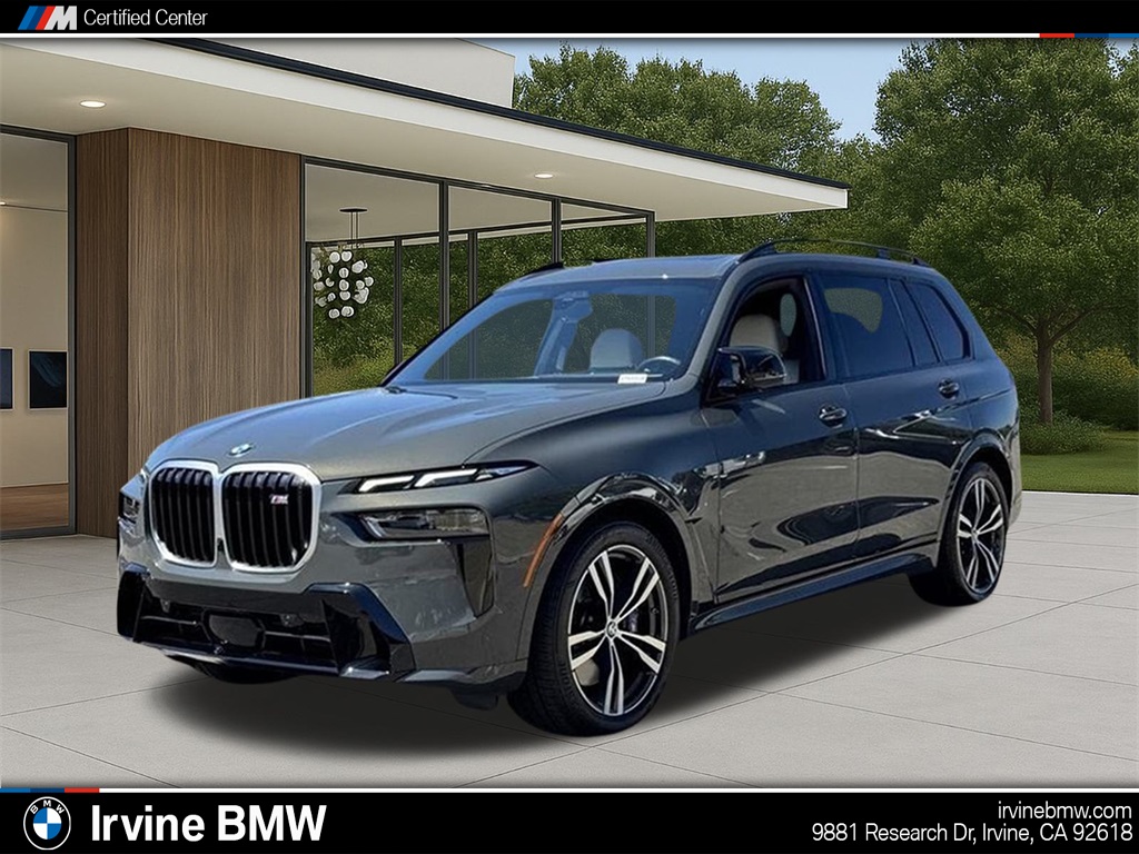 2023 BMW X7 M60i