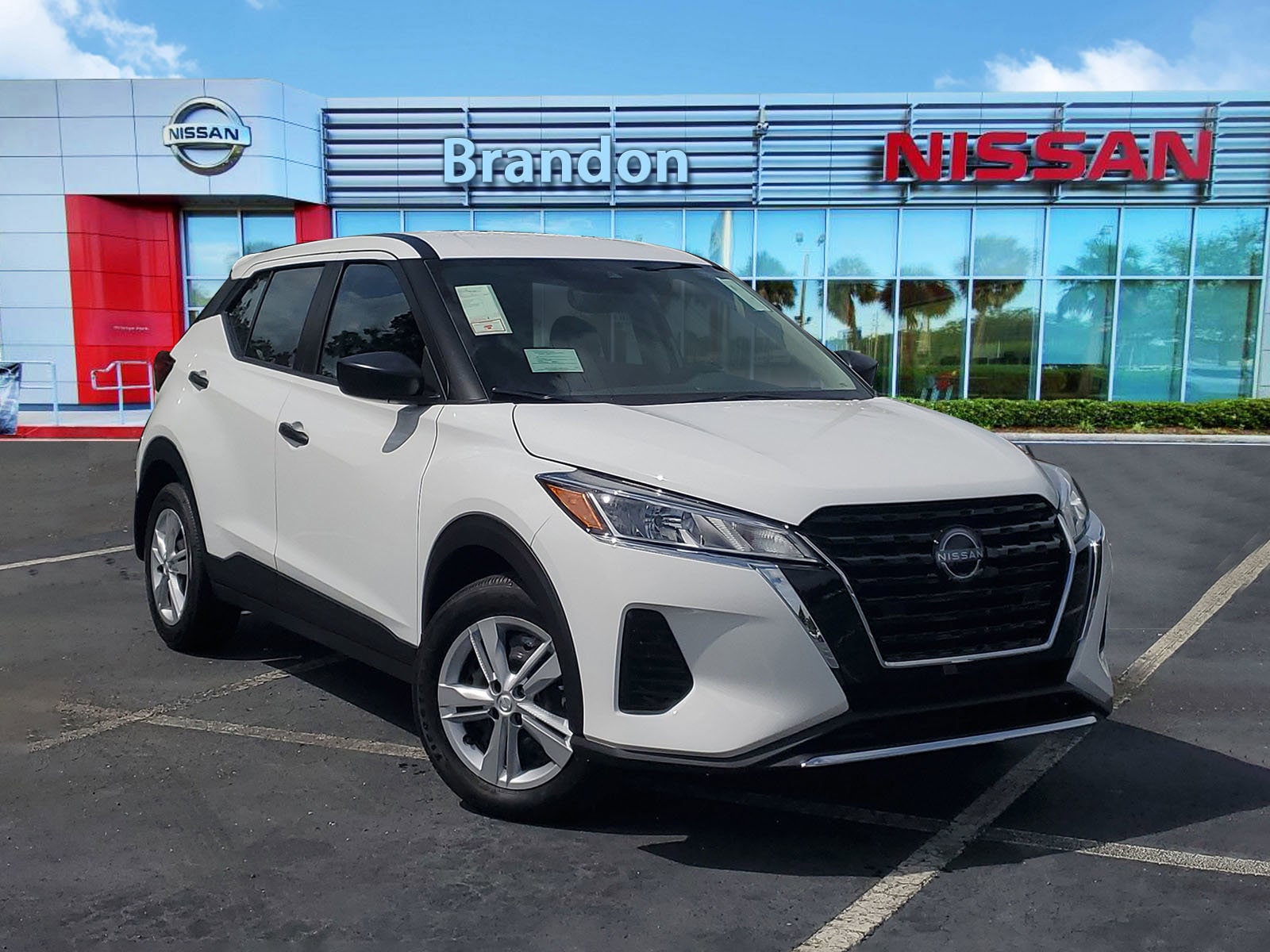 2025 Nissan Kicks Play