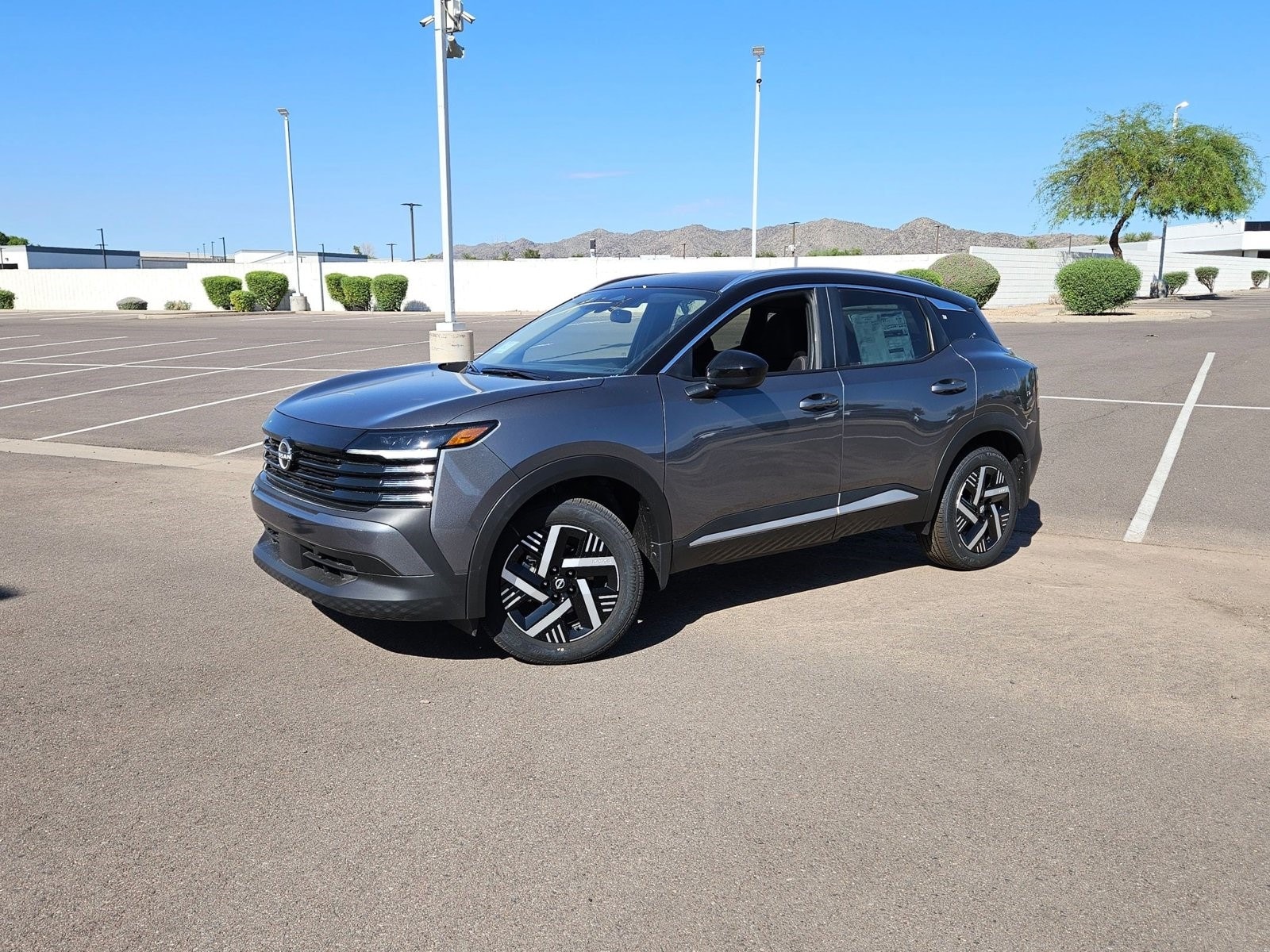 2025 Nissan Kicks