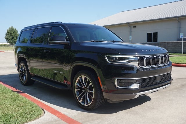 2022 Jeep Wagoneer