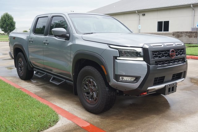 2025 Nissan Frontier