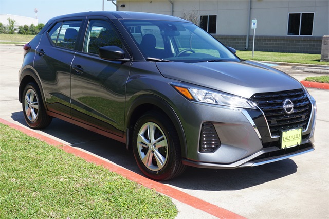 2025 Nissan Kicks Play