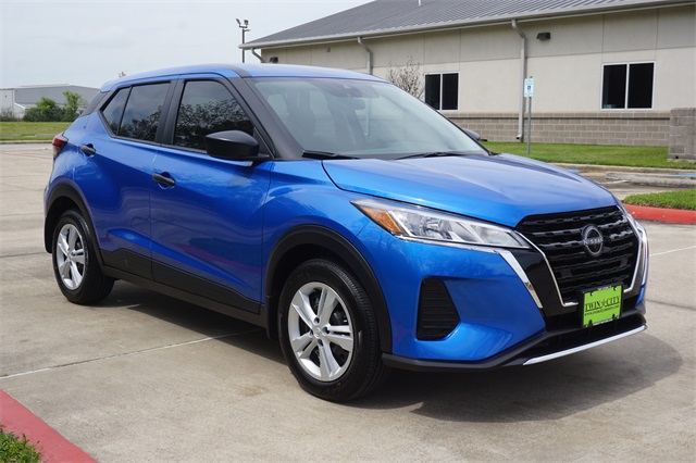 2025 Nissan Kicks Play