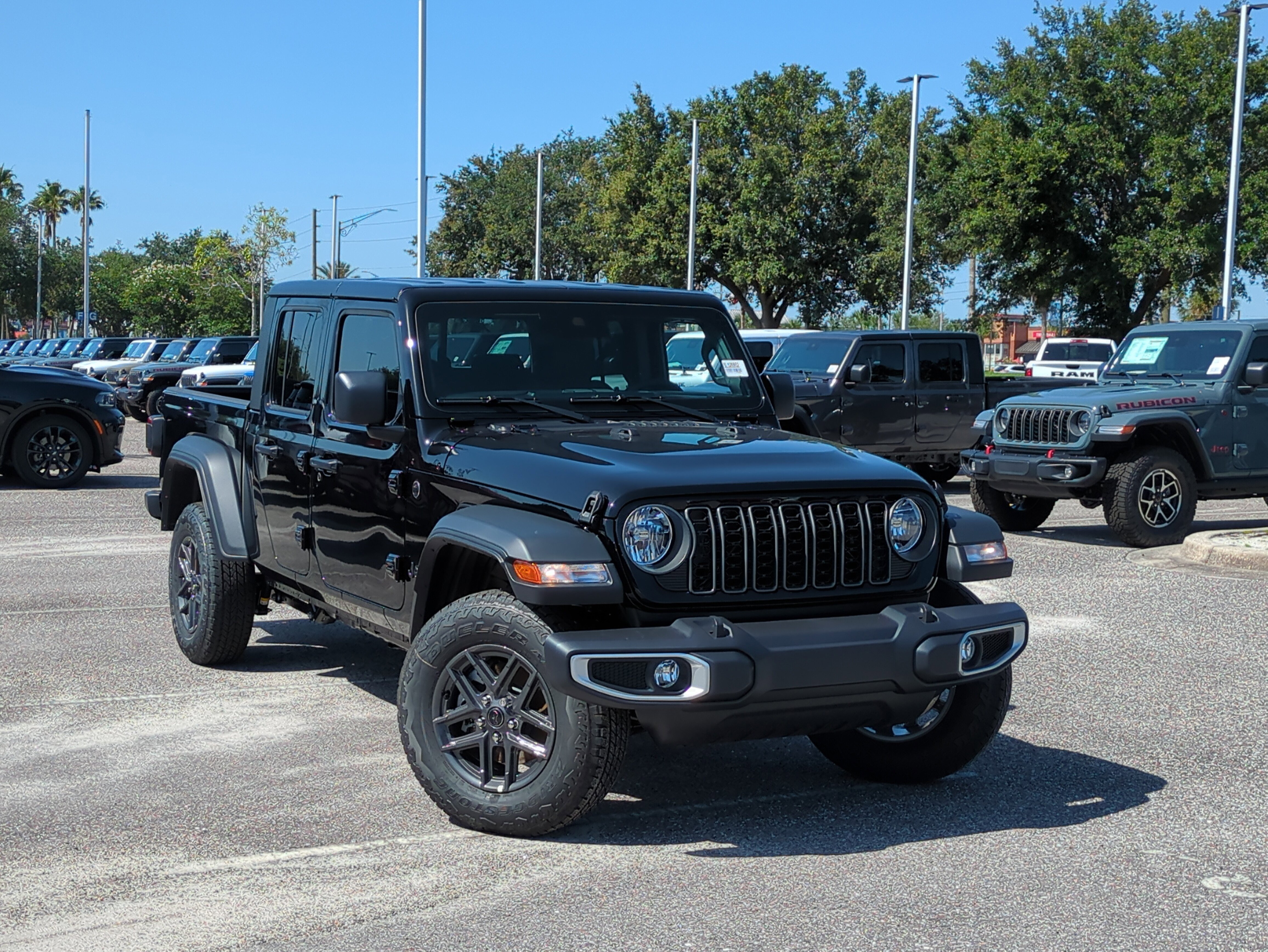 2025 Jeep Gladiator