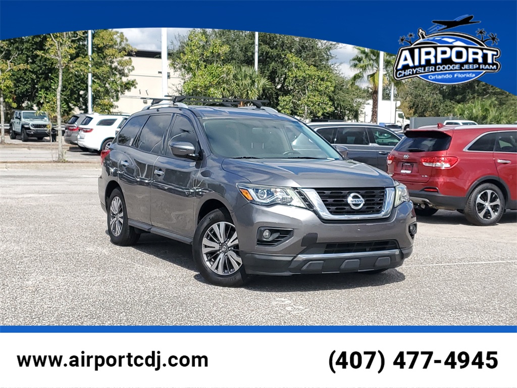 2020 Nissan Pathfinder SV