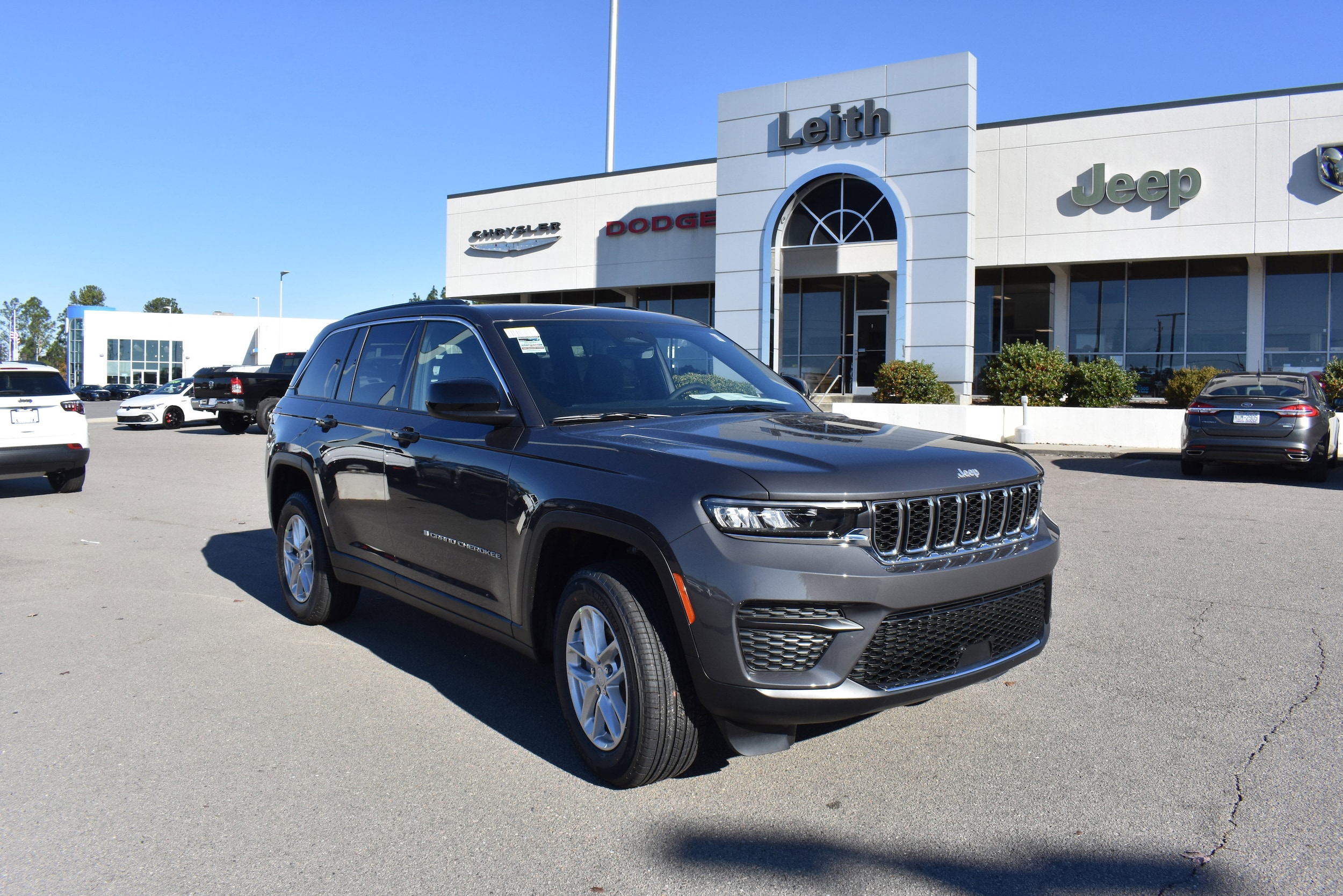 2025 Jeep Grand Cherokee LAREDO X 4X2