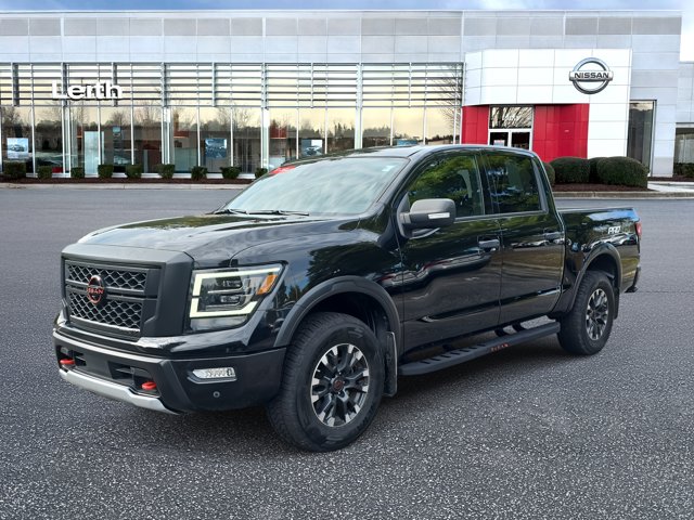 2023 Nissan Titan