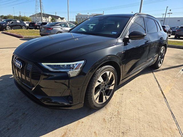 2022 Audi E-tron