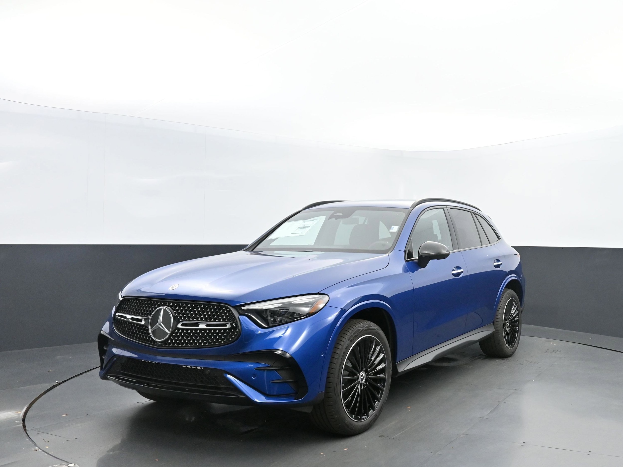 2025 Mercedes-Benz GLC