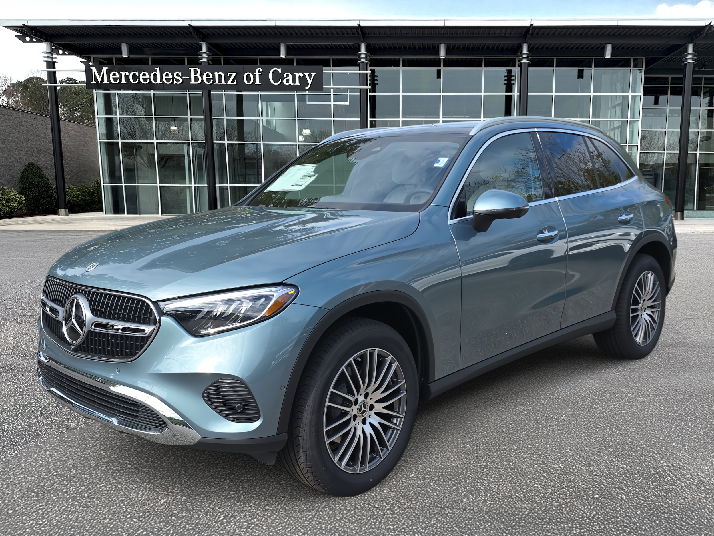 2026 Mercedes-Benz GLC
