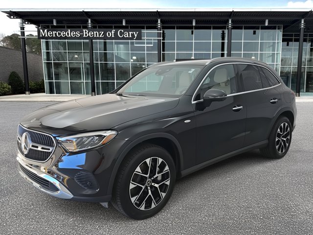 2025 Mercedes-Benz GLC