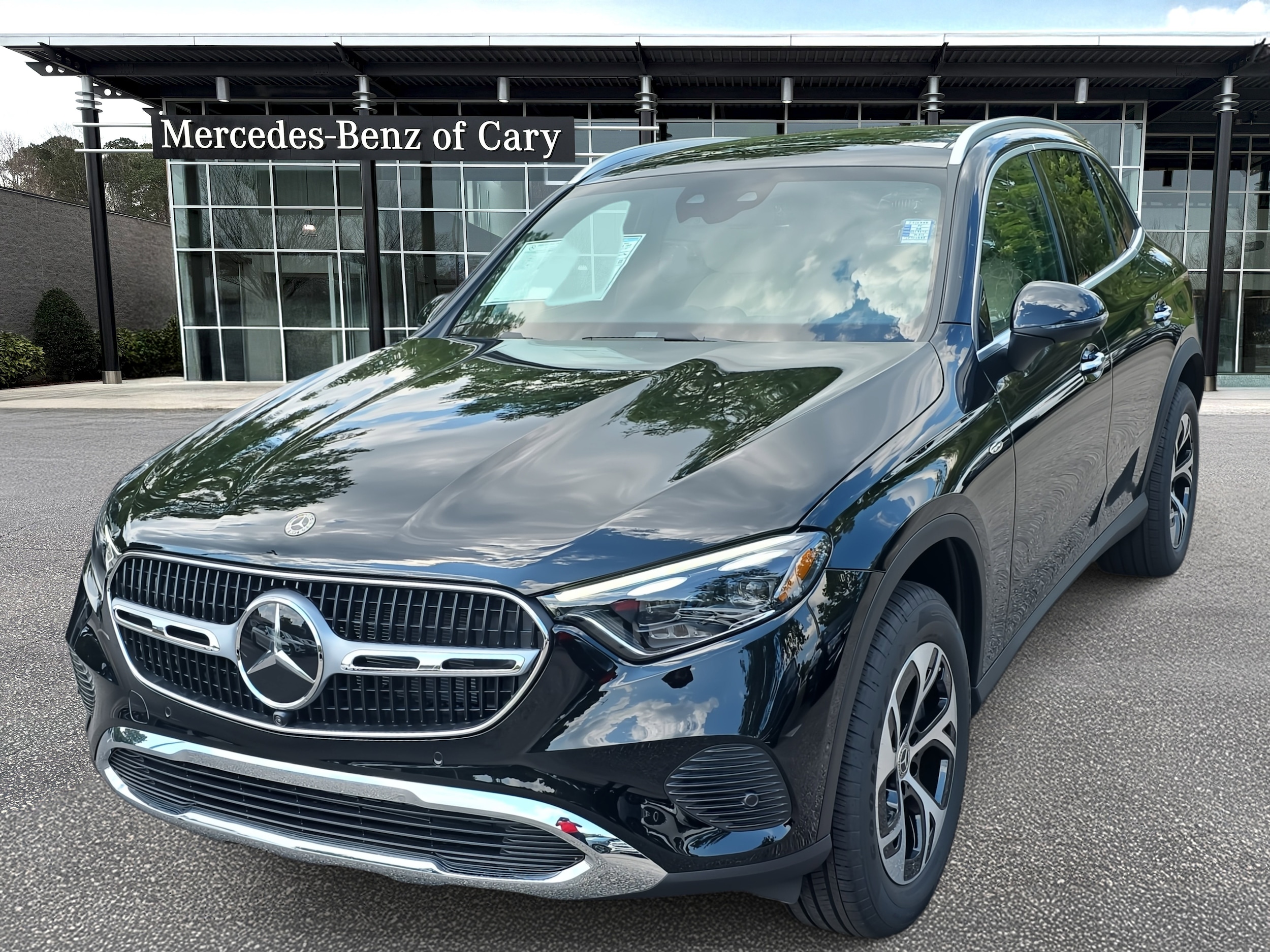 2025 Mercedes-Benz GLC