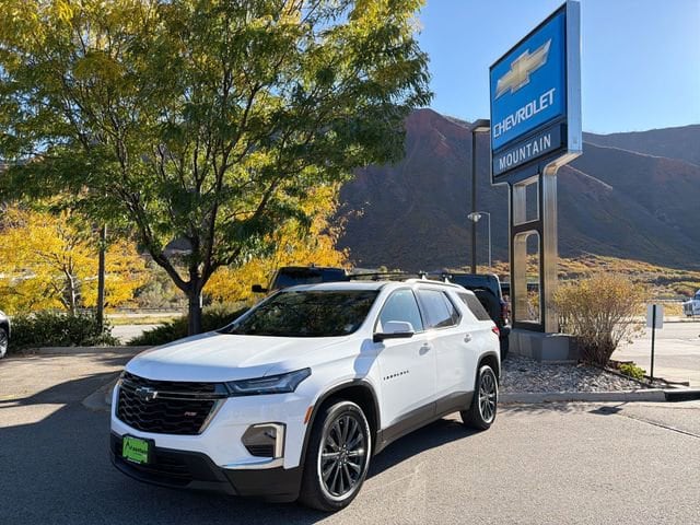 2023 Chevrolet Traverse RS