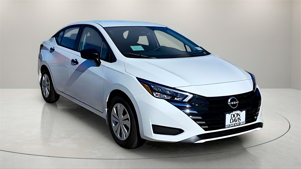 2025 Nissan Versa 1.6 S