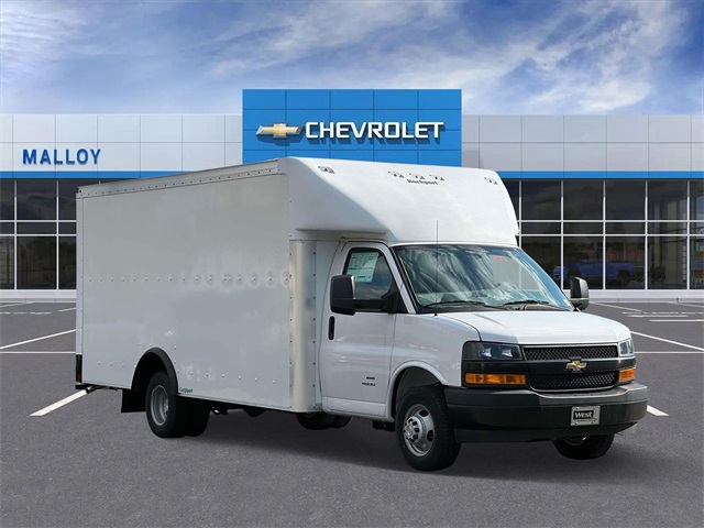 2023 Chevrolet Express Commercial Cutaway