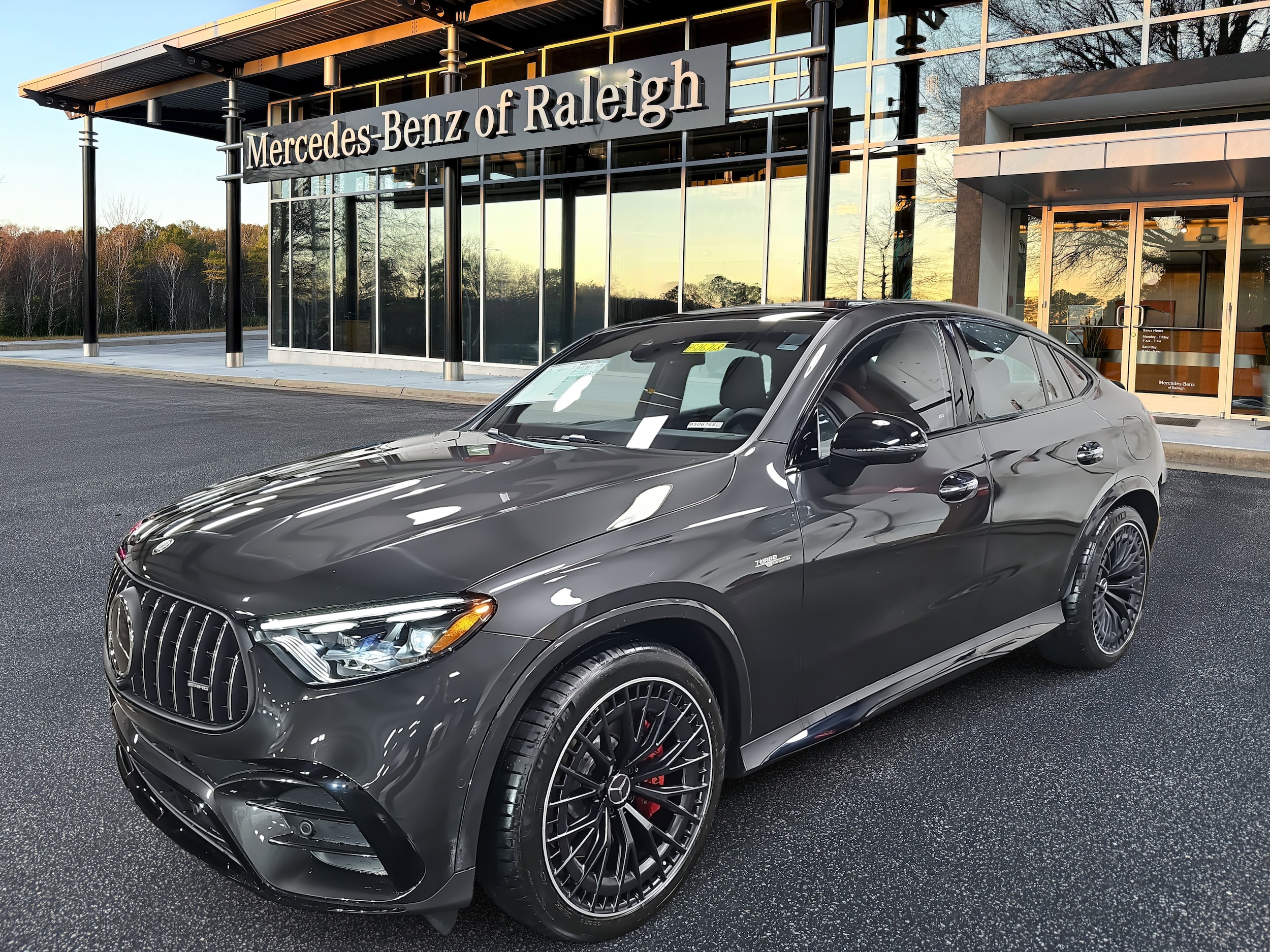 2025 Mercedes-Benz GLC