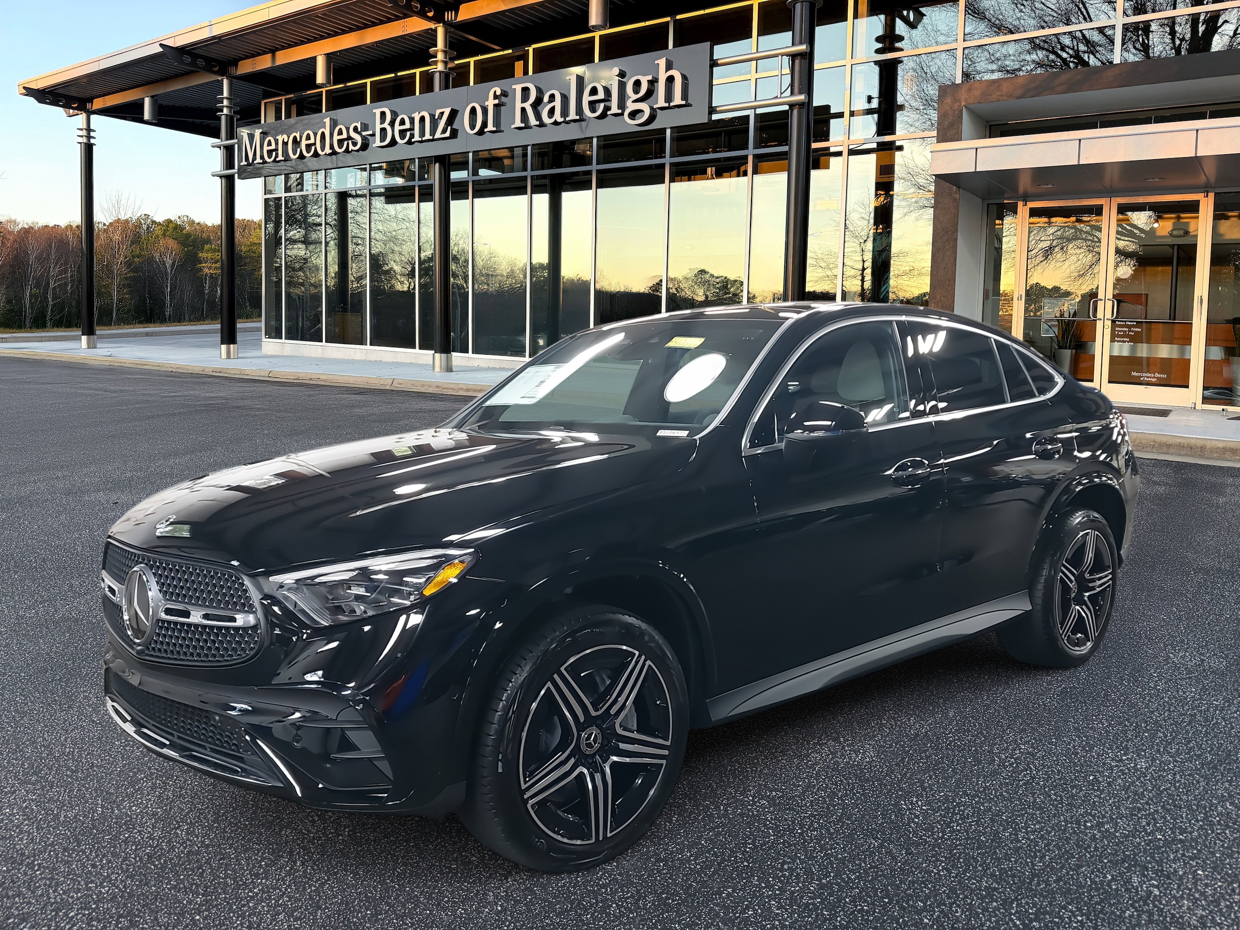2025 Mercedes-Benz GLC