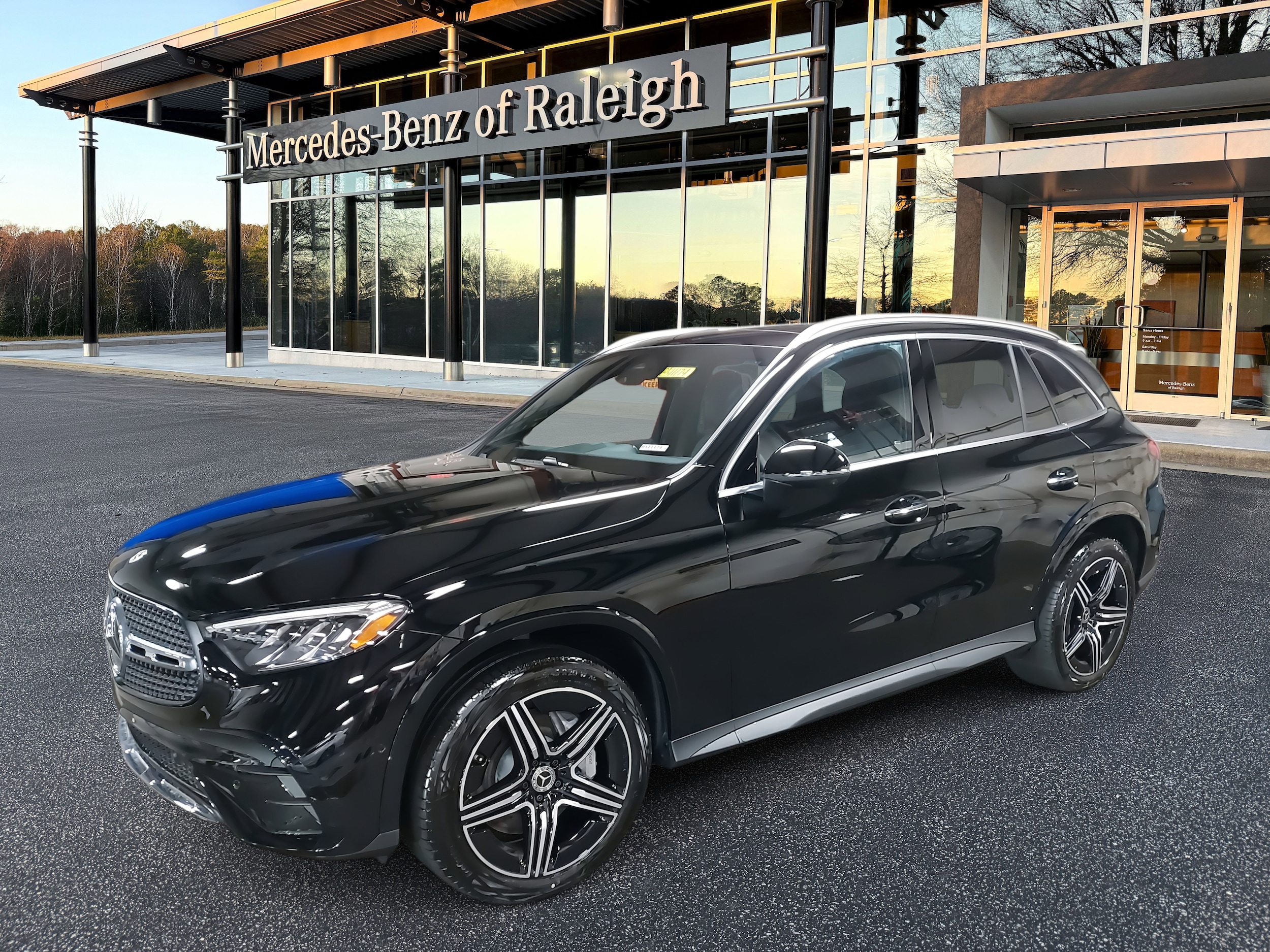 2025 Mercedes-Benz GLC
