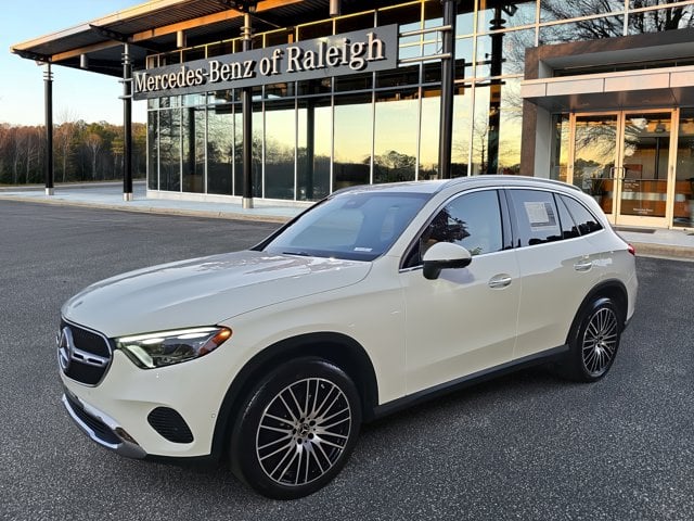 2025 Mercedes-Benz GLC
