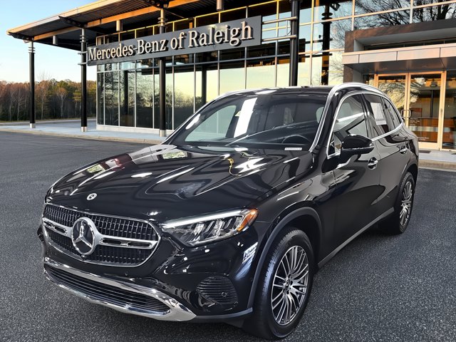 2025 Mercedes-Benz GLC