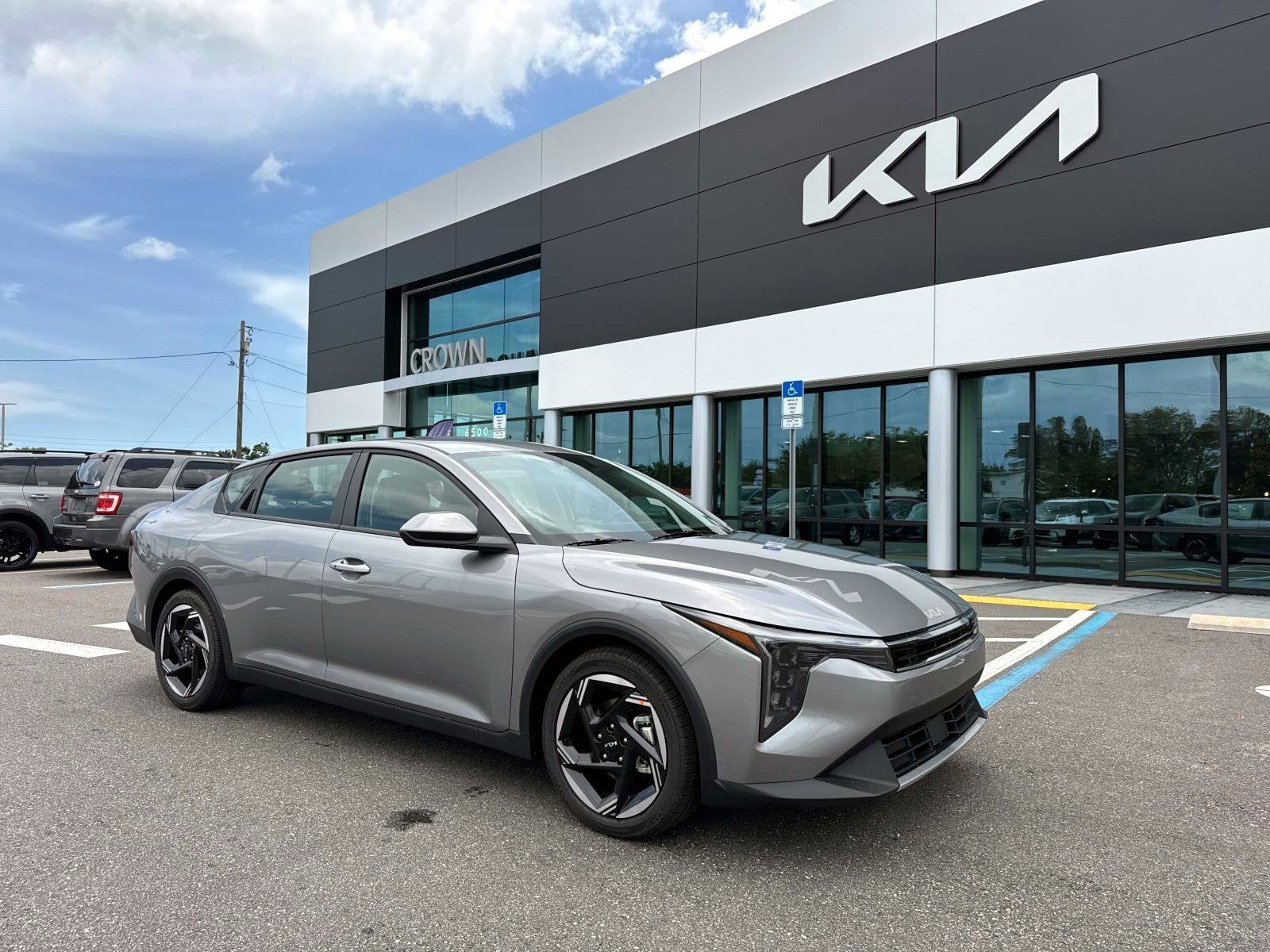 2025 Kia K4