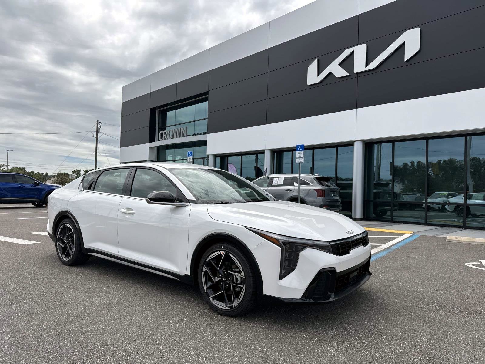 2025 Kia K4