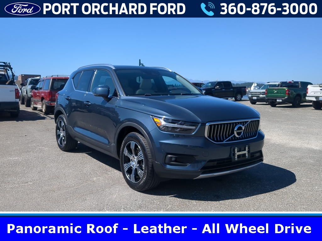 2022 Volvo XC40