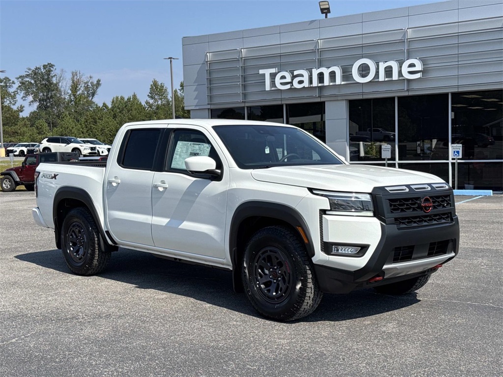 2025 Nissan Frontier