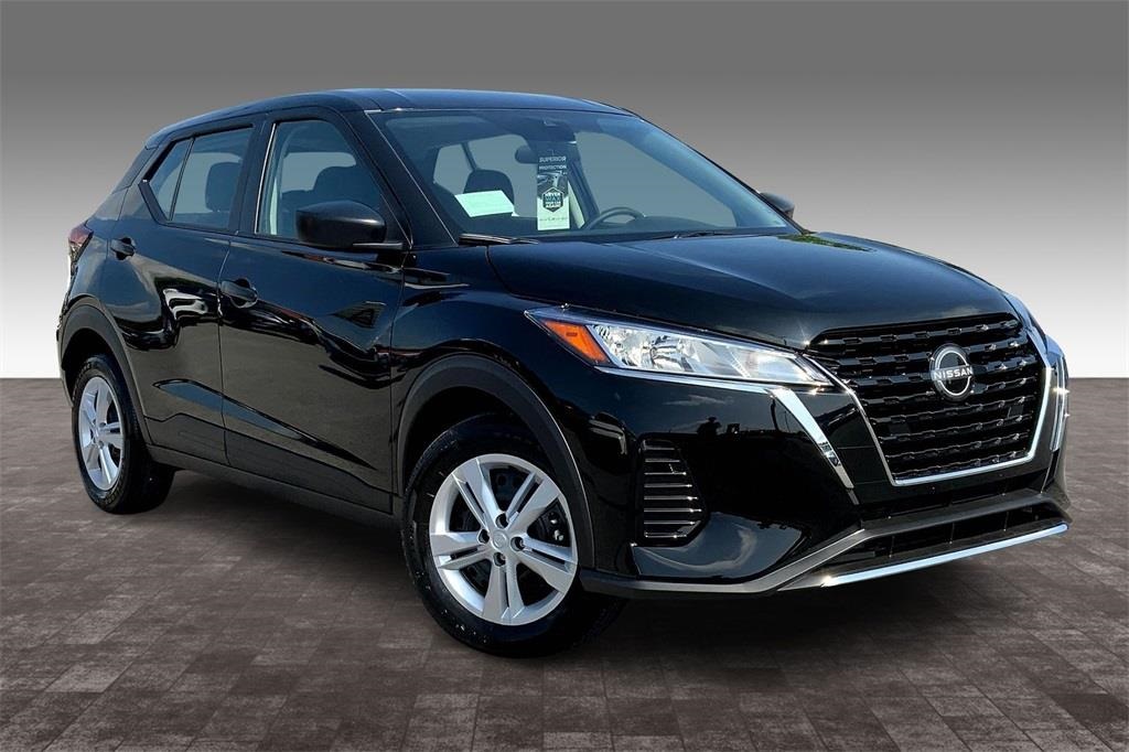 2025 Nissan Kicks Play