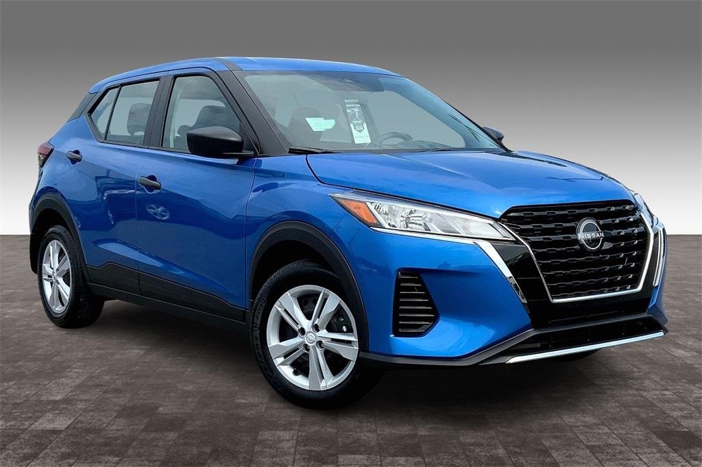 2025 Nissan Kicks Play