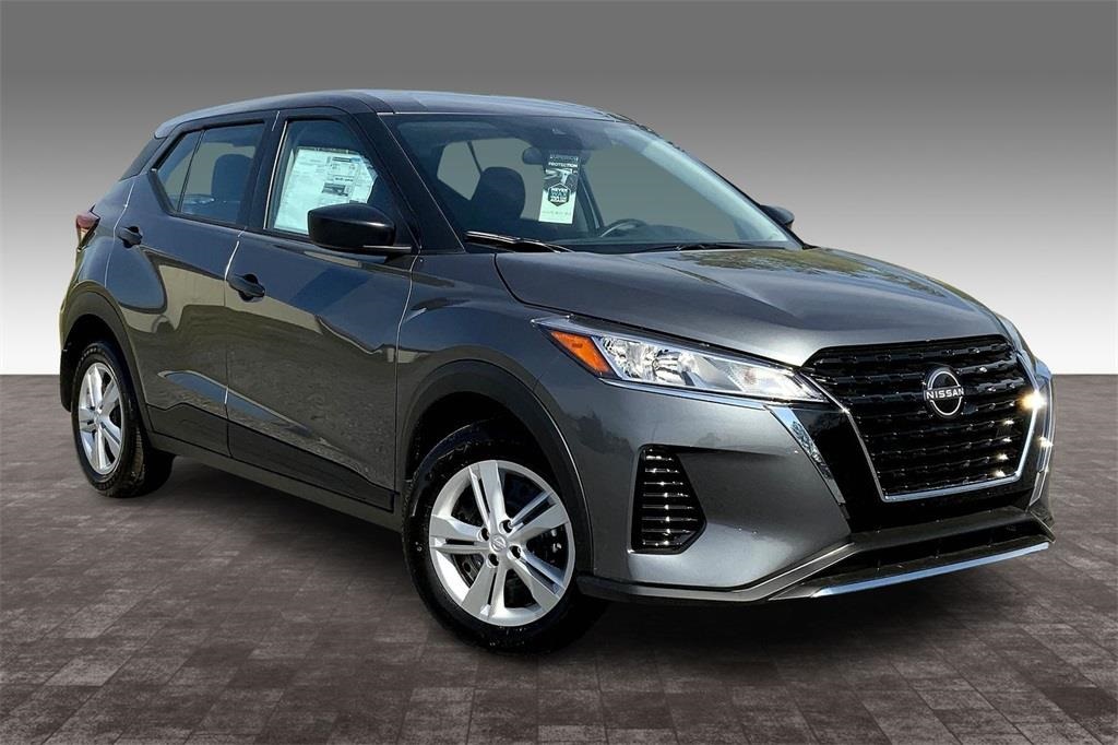 2025 Nissan Kicks Play