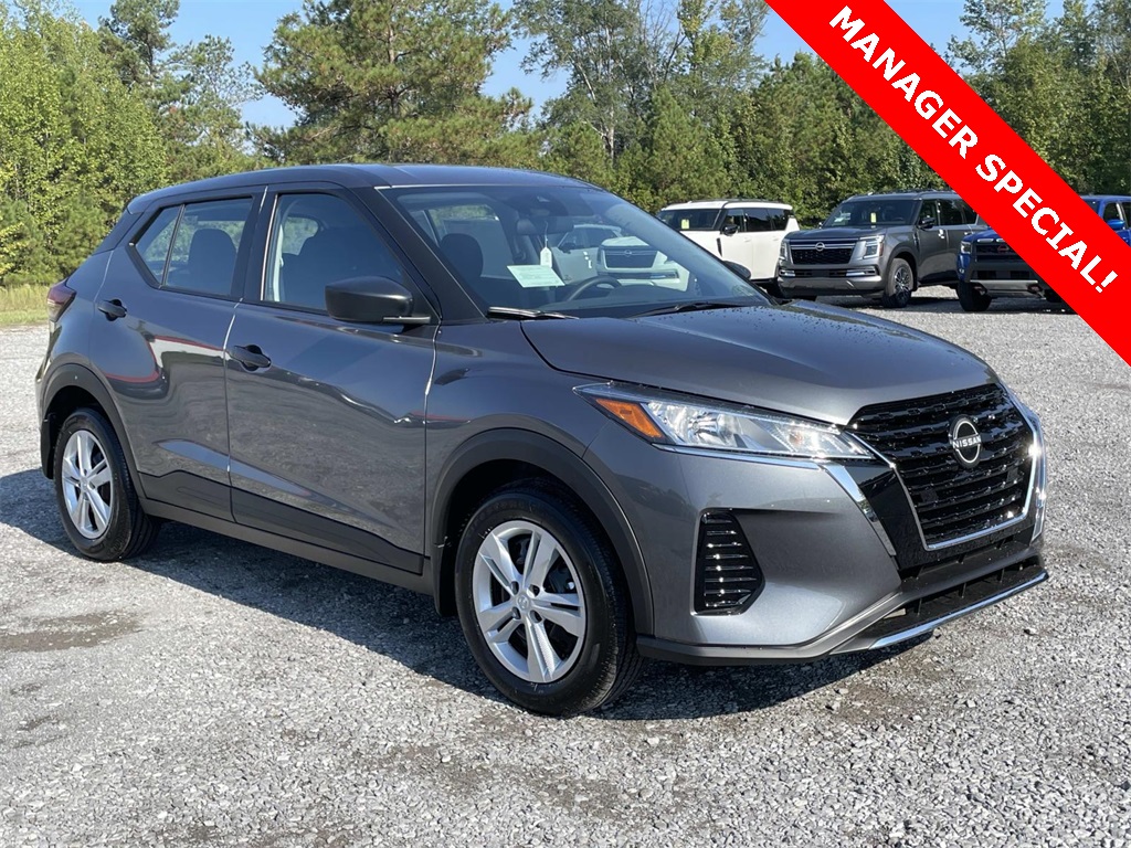 2025 Nissan Kicks Play
